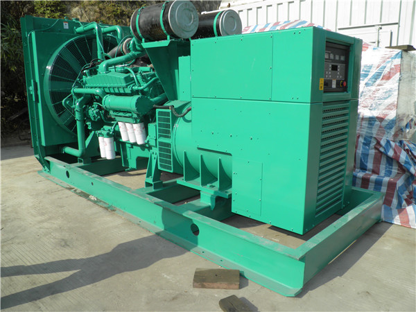 德江出租发电机-进口柴油发电机组与国产柴油发电机组的区别
